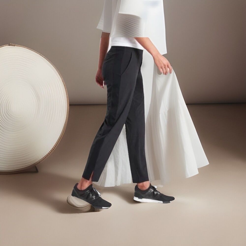 Athleta - Brooklyn Mid Rise Ankle Pant  SIZE 6 BLACK